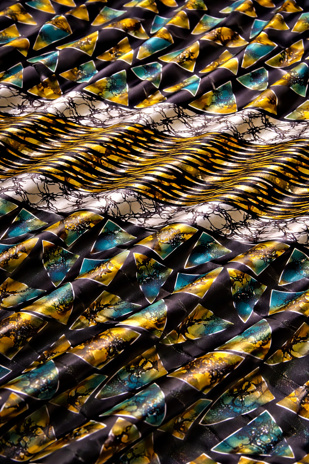 Illume Prism - Satin